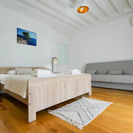 Aurora Apartman Zadar